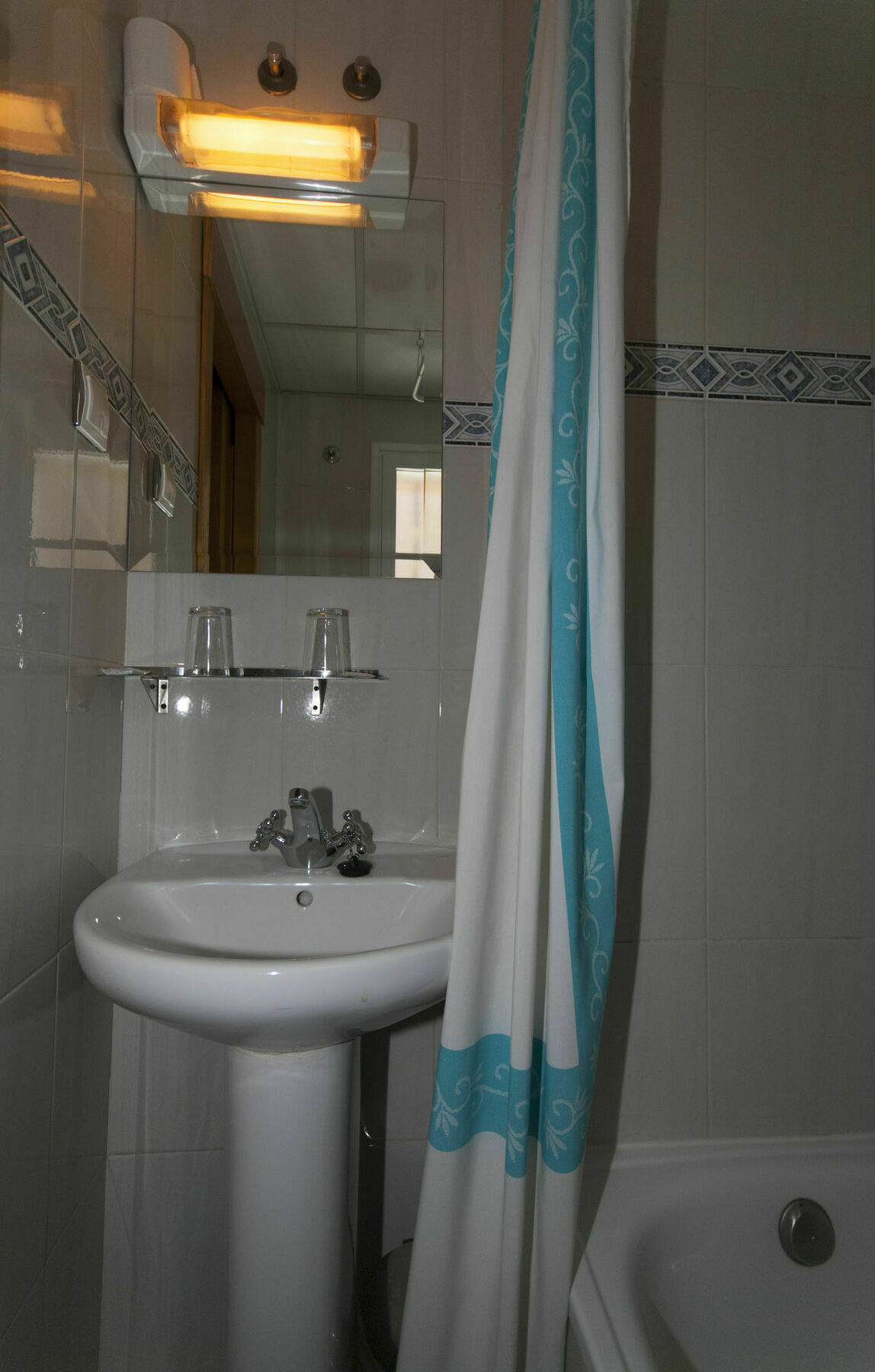 Hostal Goyma II San Fernando De Henares Exterior photo