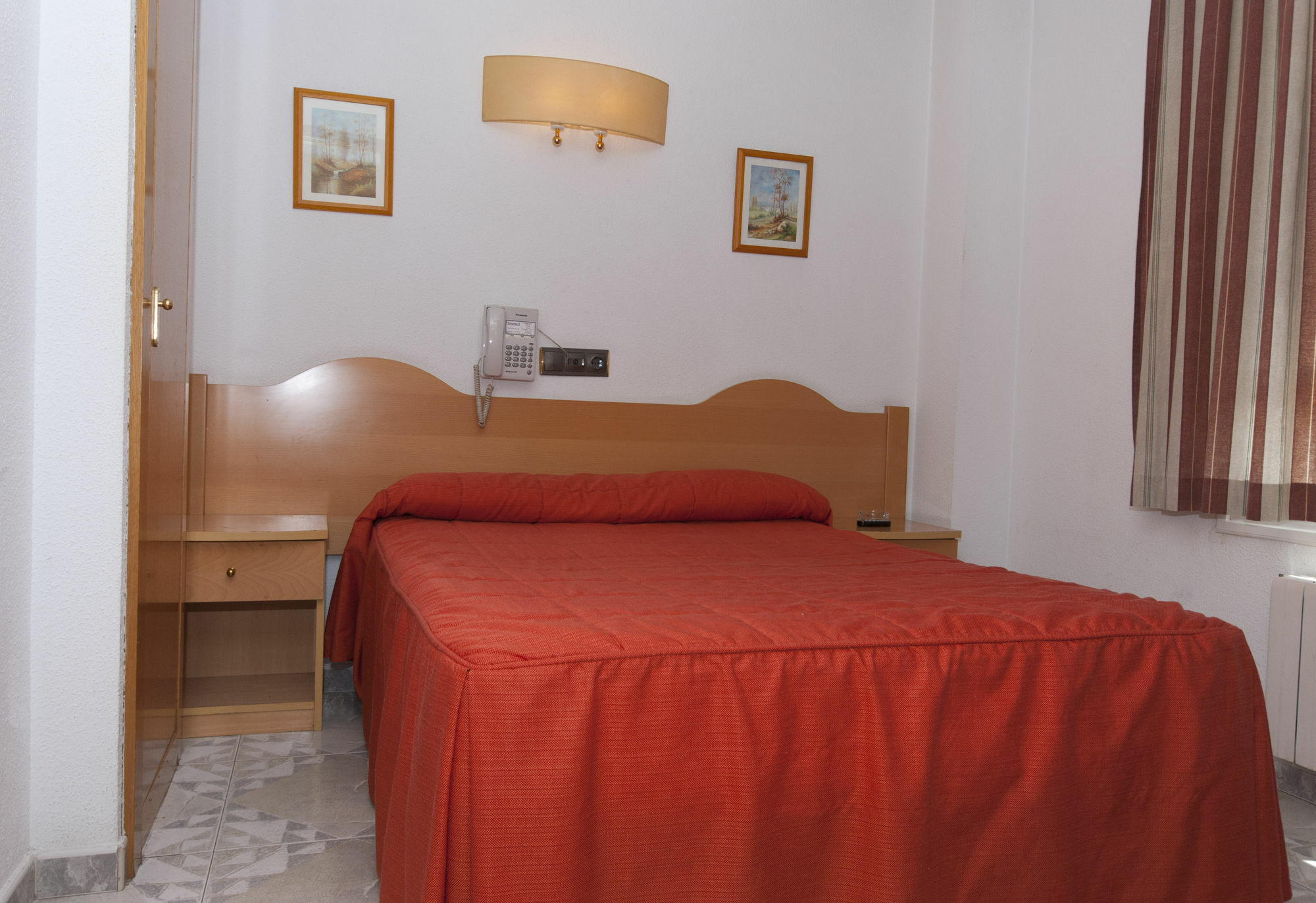 Hostal Goyma II San Fernando De Henares Exterior photo